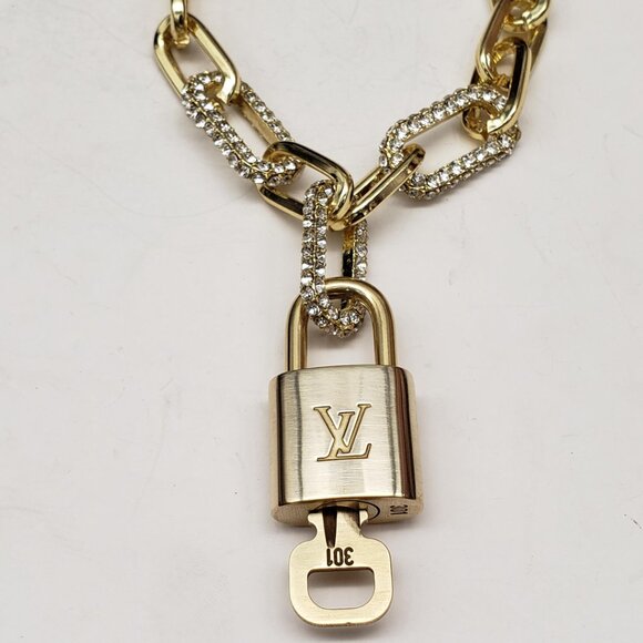 Authentic Louis Vuitton Lock & Key w/ Unbranded Gold Plated Gold Chain Necklace - Picture 5 of 8